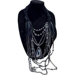 NEW ART BY AMY LABBE women's navajo pearls necklace in light / dark stone